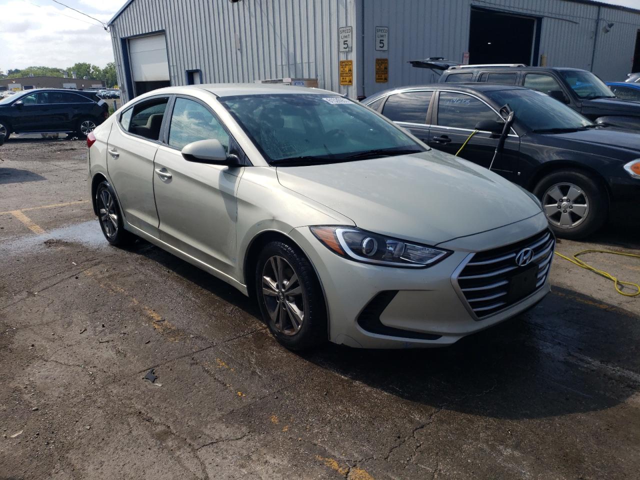 Photo 3 VIN: 5NPD84LF7HH002912 - HYUNDAI ELANTRA 