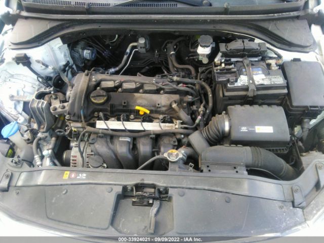 Photo 9 VIN: 5NPD84LF7HH003106 - HYUNDAI ELANTRA 