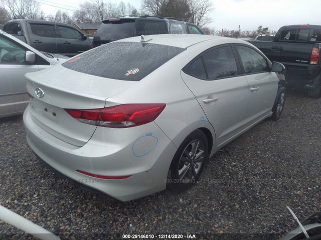 Photo 3 VIN: 5NPD84LF7HH010654 - HYUNDAI ELANTRA 