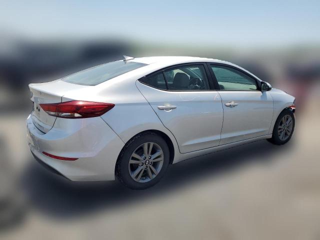 Photo 2 VIN: 5NPD84LF7HH016132 - HYUNDAI ELANTRA 