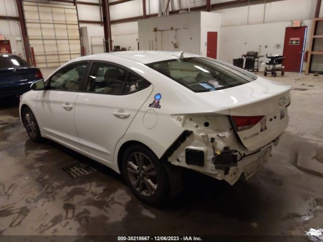 Photo 2 VIN: 5NPD84LF7HH016504 - HYUNDAI ELANTRA 