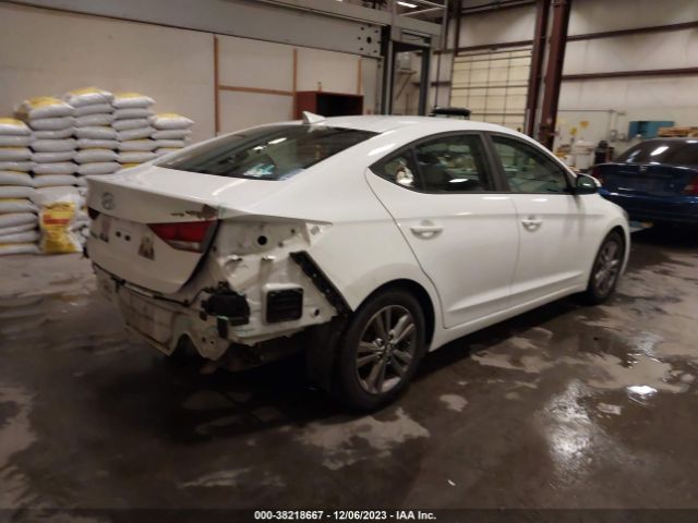 Photo 3 VIN: 5NPD84LF7HH016504 - HYUNDAI ELANTRA 