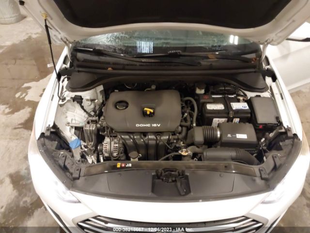 Photo 9 VIN: 5NPD84LF7HH016504 - HYUNDAI ELANTRA 