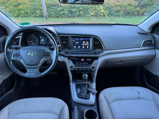 Photo 8 VIN: 5NPD84LF7HH022934 - HYUNDAI ELANTRA SE 