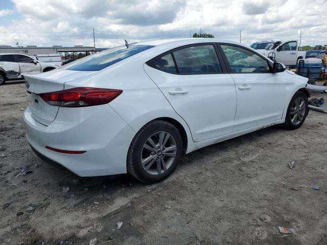 Photo 2 VIN: 5NPD84LF7HH024943 - HYUNDAI ELANTRA 