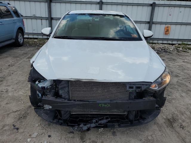 Photo 4 VIN: 5NPD84LF7HH024943 - HYUNDAI ELANTRA 