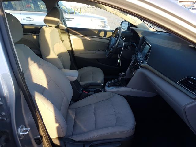 Photo 4 VIN: 5NPD84LF7HH031200 - HYUNDAI ELANTRA SE 