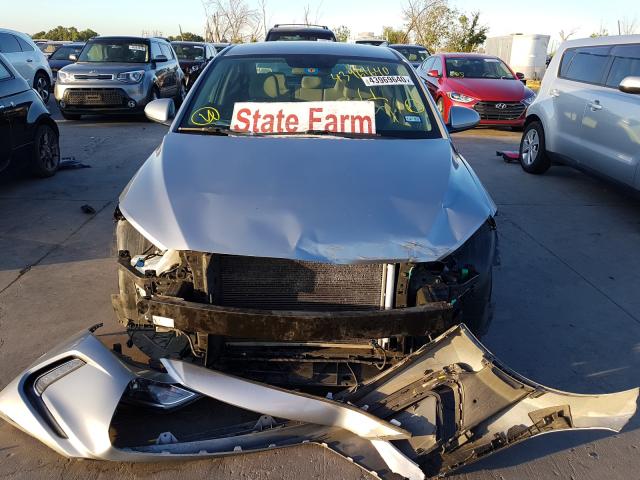 Photo 8 VIN: 5NPD84LF7HH031200 - HYUNDAI ELANTRA SE 