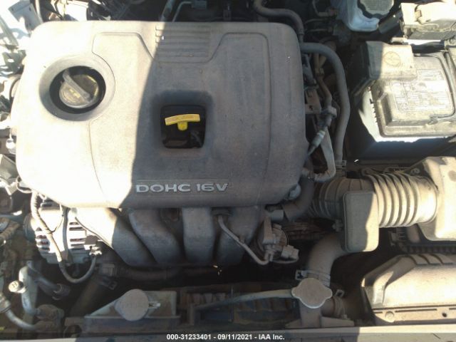 Photo 9 VIN: 5NPD84LF7HH031679 - HYUNDAI ELANTRA 