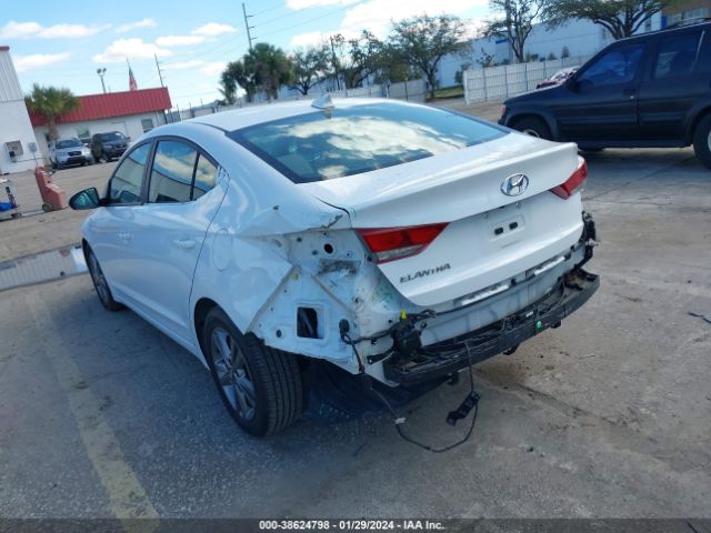 Photo 2 VIN: 5NPD84LF7HH045341 - HYUNDAI ELANTRA 