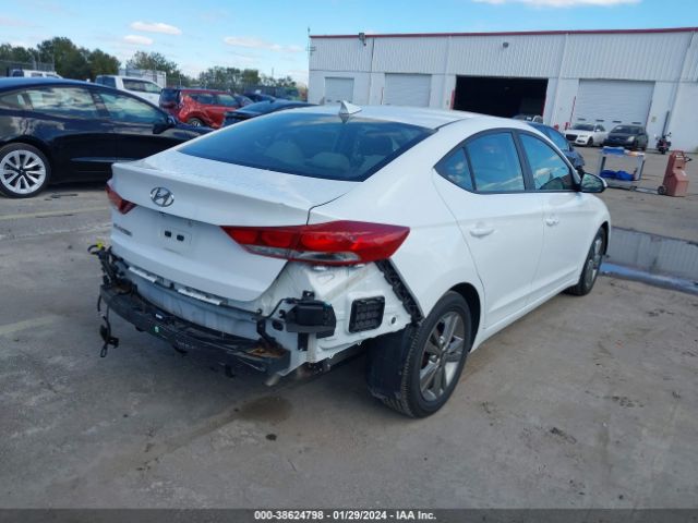 Photo 3 VIN: 5NPD84LF7HH045341 - HYUNDAI ELANTRA 