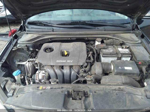 Photo 9 VIN: 5NPD84LF7HH046277 - HYUNDAI ELANTRA 