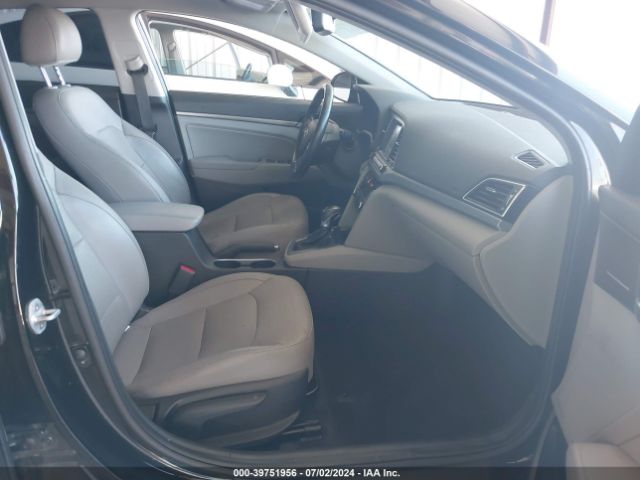 Photo 4 VIN: 5NPD84LF7HH047171 - HYUNDAI ELANTRA 