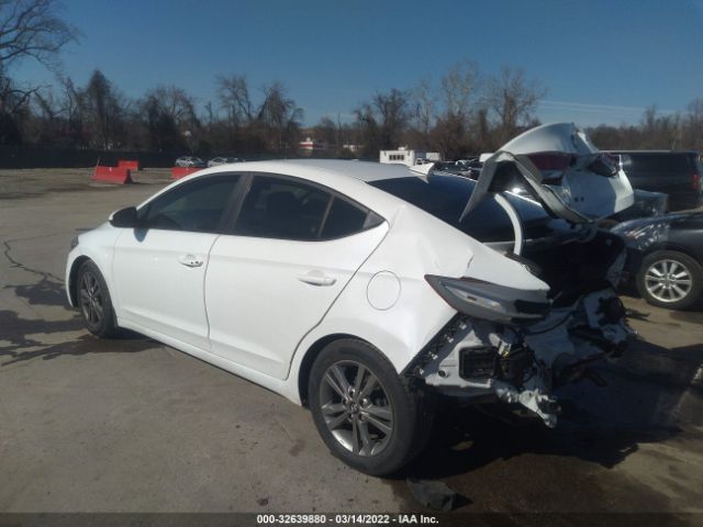 Photo 2 VIN: 5NPD84LF7HH058350 - HYUNDAI ELANTRA 