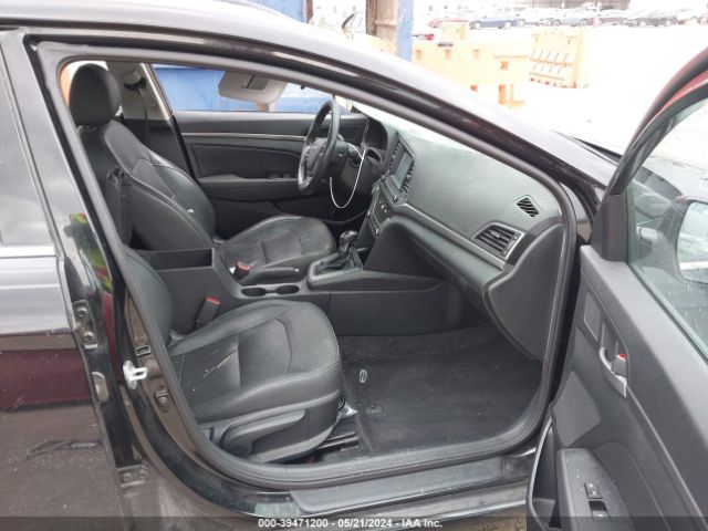 Photo 4 VIN: 5NPD84LF7HH059076 - HYUNDAI ELANTRA 