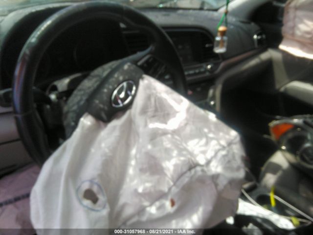 Photo 4 VIN: 5NPD84LF7HH060132 - HYUNDAI ELANTRA 