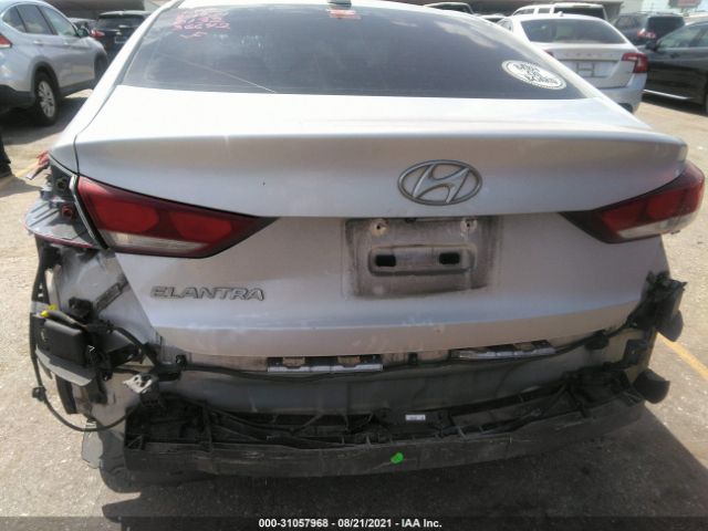 Photo 5 VIN: 5NPD84LF7HH060132 - HYUNDAI ELANTRA 