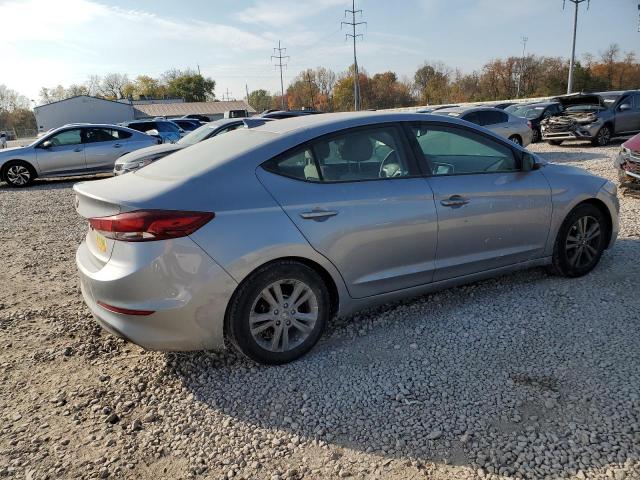 Photo 2 VIN: 5NPD84LF7HH064553 - HYUNDAI ELANTRA SE 