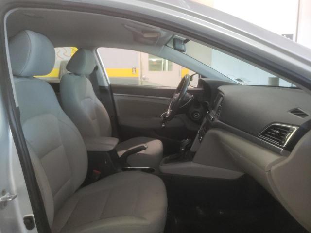 Photo 4 VIN: 5NPD84LF7HH075892 - HYUNDAI ELANTRA SE 