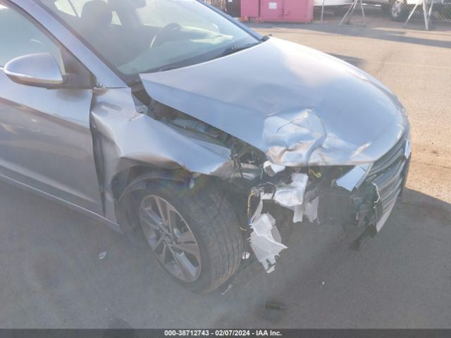 Photo 5 VIN: 5NPD84LF7HH083880 - HYUNDAI ELANTRA 