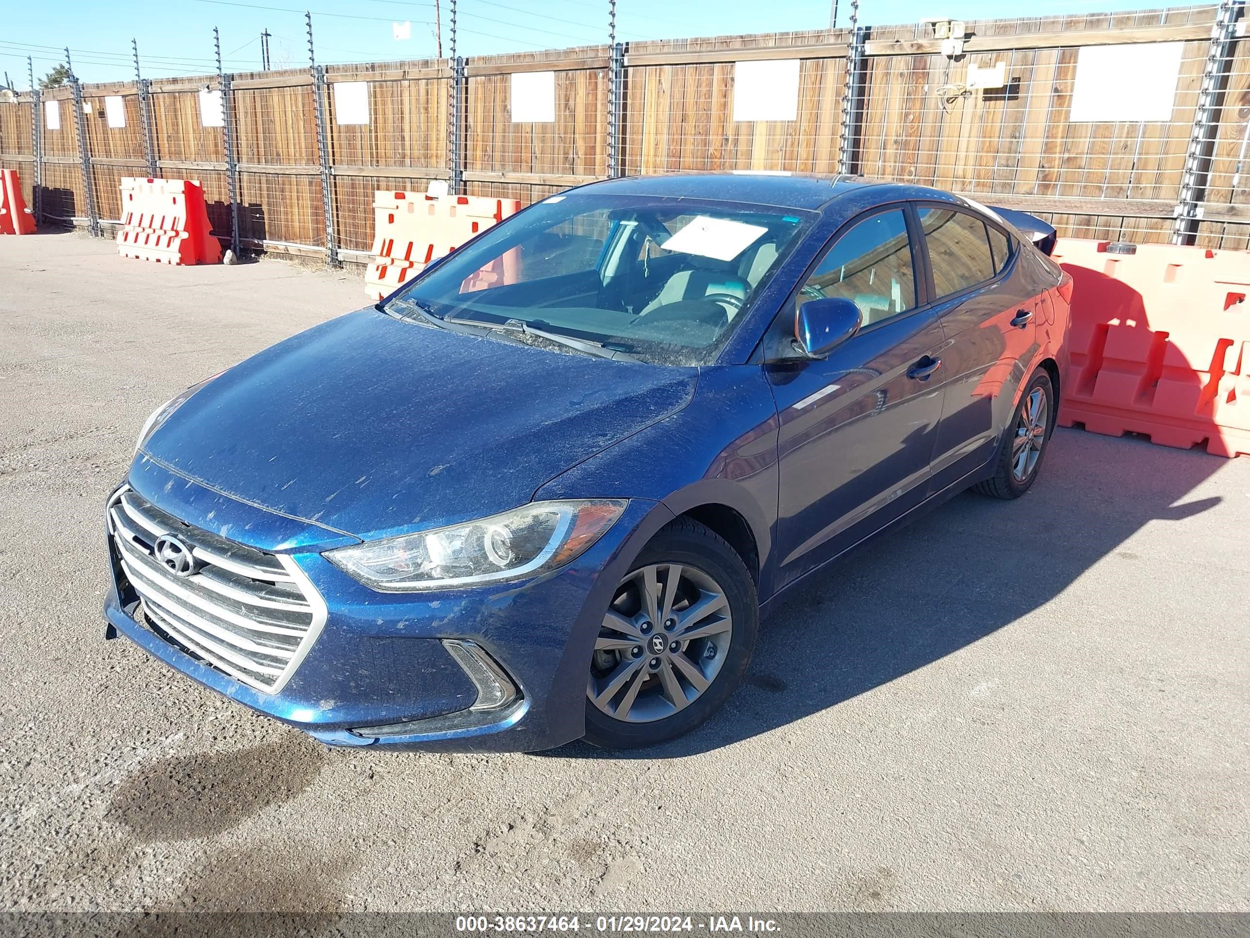 Photo 1 VIN: 5NPD84LF7HH107613 - HYUNDAI ELANTRA 