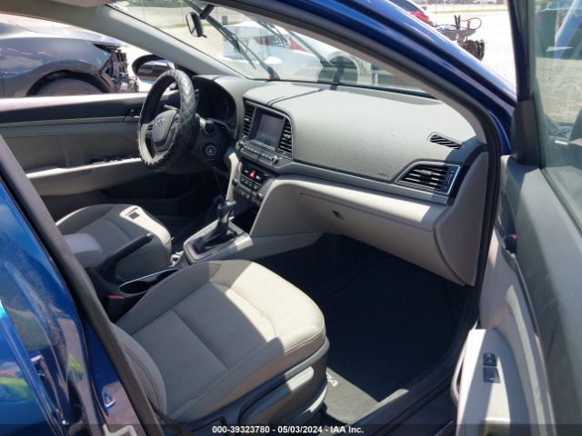 Photo 4 VIN: 5NPD84LF7HH124122 - HYUNDAI ELANTRA 