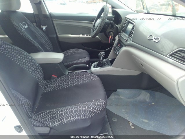 Photo 4 VIN: 5NPD84LF7HH129661 - HYUNDAI ELANTRA 