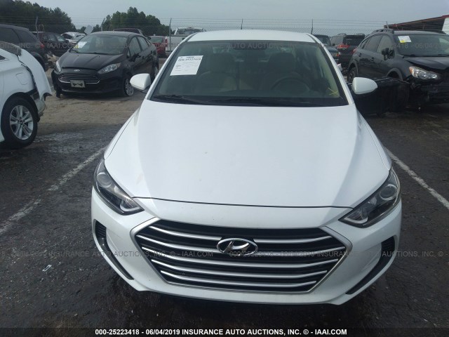 Photo 5 VIN: 5NPD84LF7HH142894 - HYUNDAI ELANTRA 