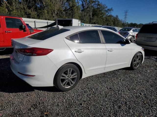 Photo 2 VIN: 5NPD84LF7HH161879 - HYUNDAI ELANTRA 