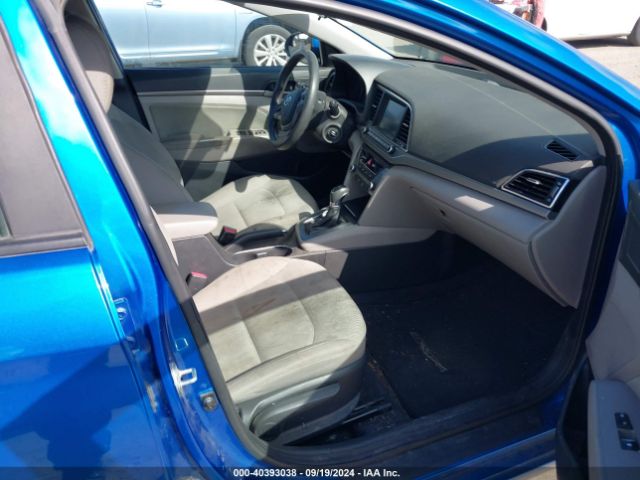 Photo 4 VIN: 5NPD84LF7HH181470 - HYUNDAI ELANTRA 