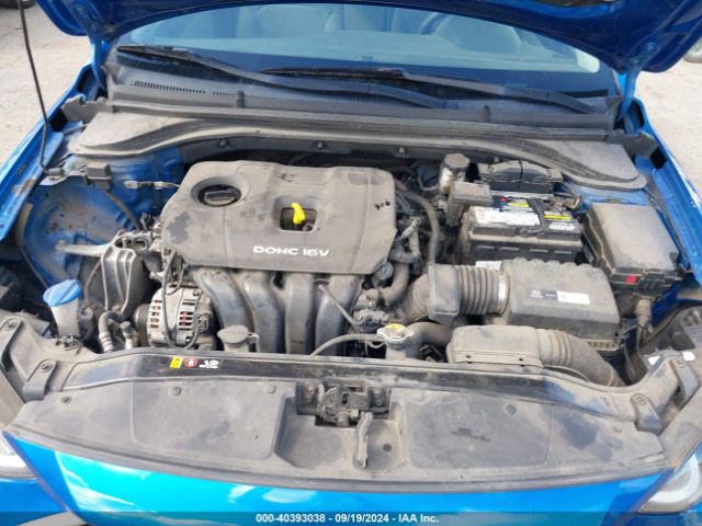 Photo 9 VIN: 5NPD84LF7HH181470 - HYUNDAI ELANTRA 