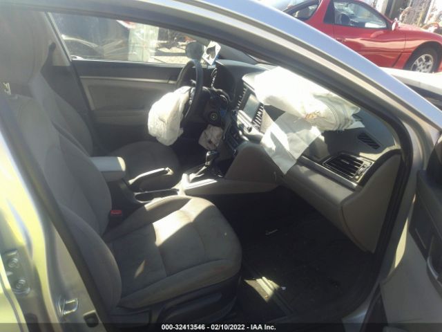 Photo 4 VIN: 5NPD84LF7JH220905 - HYUNDAI ELANTRA 