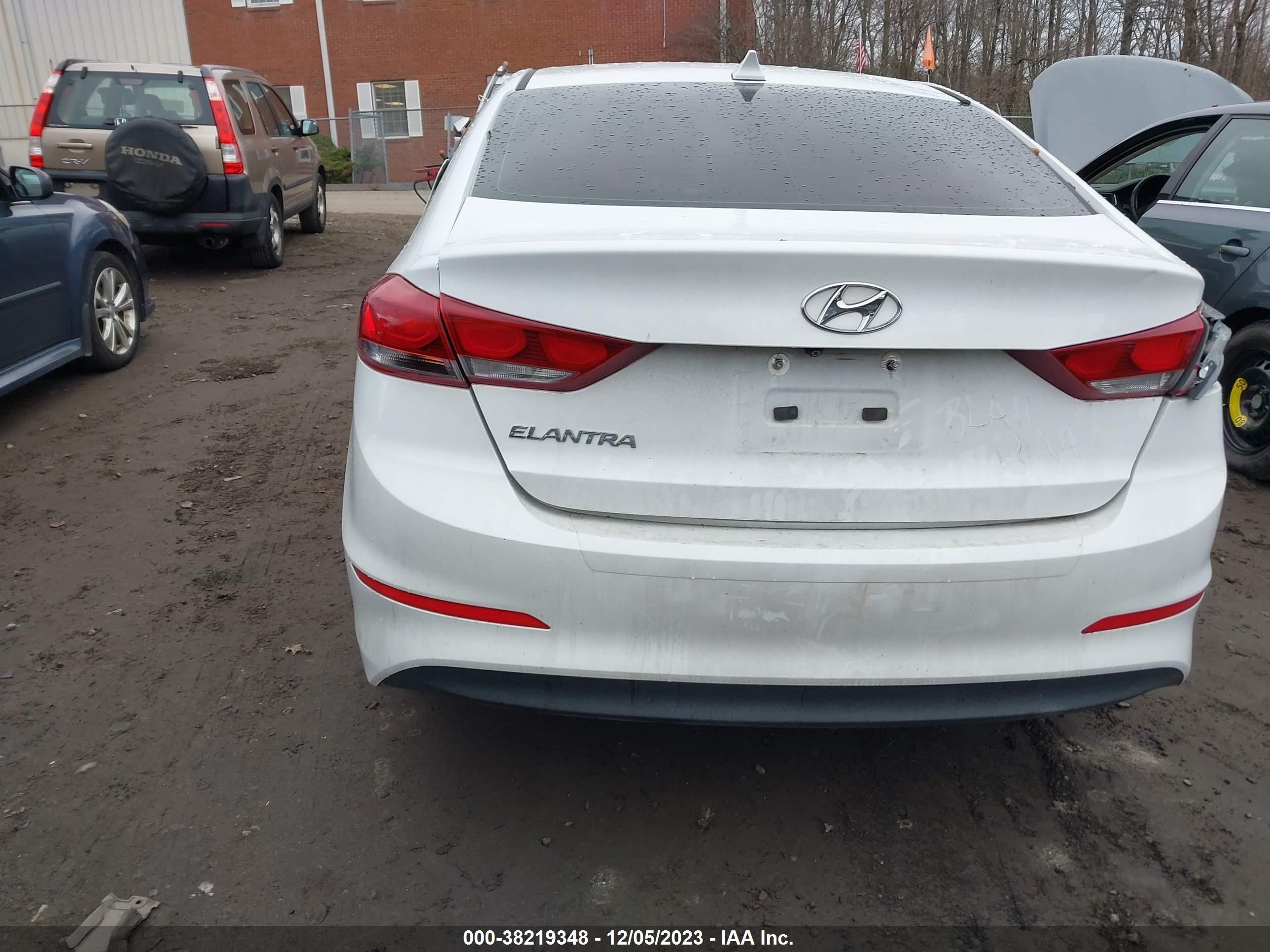 Photo 14 VIN: 5NPD84LF7JH221021 - HYUNDAI ELANTRA 