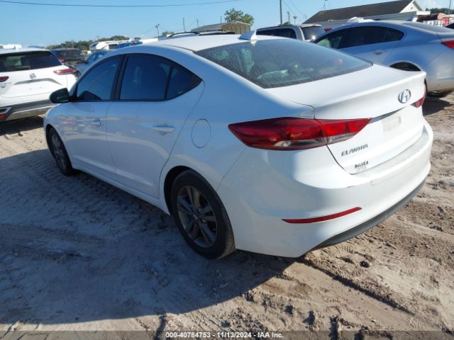 Photo 2 VIN: 5NPD84LF7JH232438 - HYUNDAI ELANTRA 