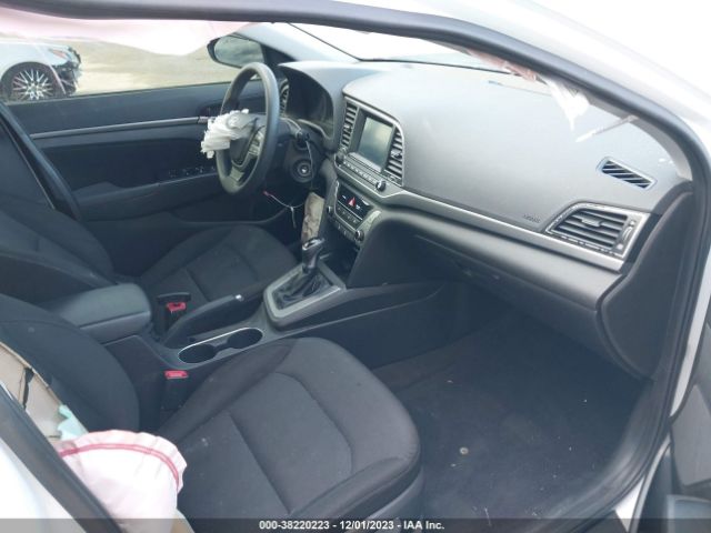 Photo 4 VIN: 5NPD84LF7JH235663 - HYUNDAI ELANTRA 