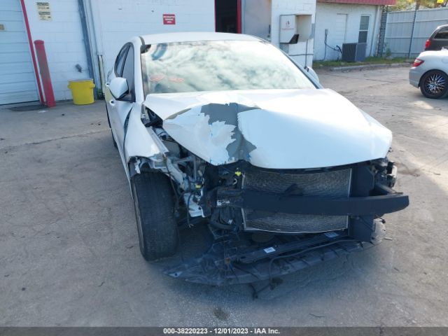 Photo 5 VIN: 5NPD84LF7JH235663 - HYUNDAI ELANTRA 