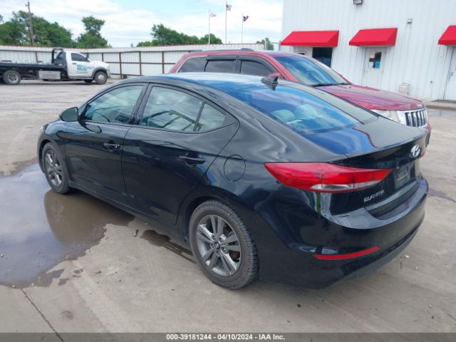 Photo 2 VIN: 5NPD84LF7JH239938 - HYUNDAI ELANTRA 