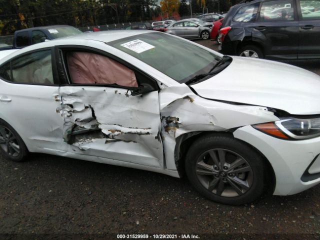 Photo 5 VIN: 5NPD84LF7JH242371 - HYUNDAI ELANTRA 