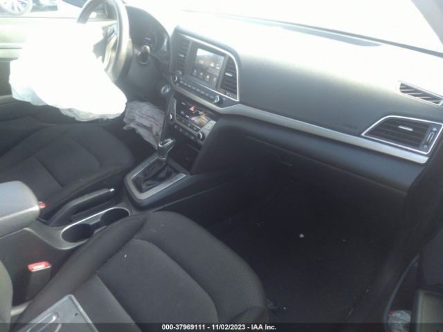 Photo 4 VIN: 5NPD84LF7JH256156 - HYUNDAI ELANTRA 