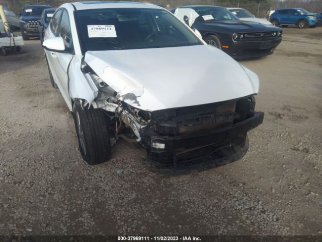 Photo 5 VIN: 5NPD84LF7JH256156 - HYUNDAI ELANTRA 