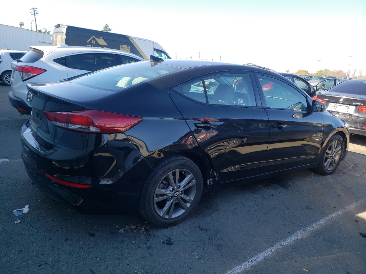 Photo 2 VIN: 5NPD84LF7JH266878 - HYUNDAI ELANTRA 