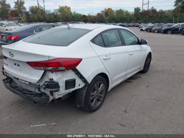 Photo 3 VIN: 5NPD84LF7JH275869 - HYUNDAI ELANTRA 