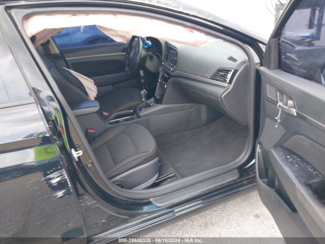 Photo 4 VIN: 5NPD84LF7JH279730 - HYUNDAI ELANTRA 