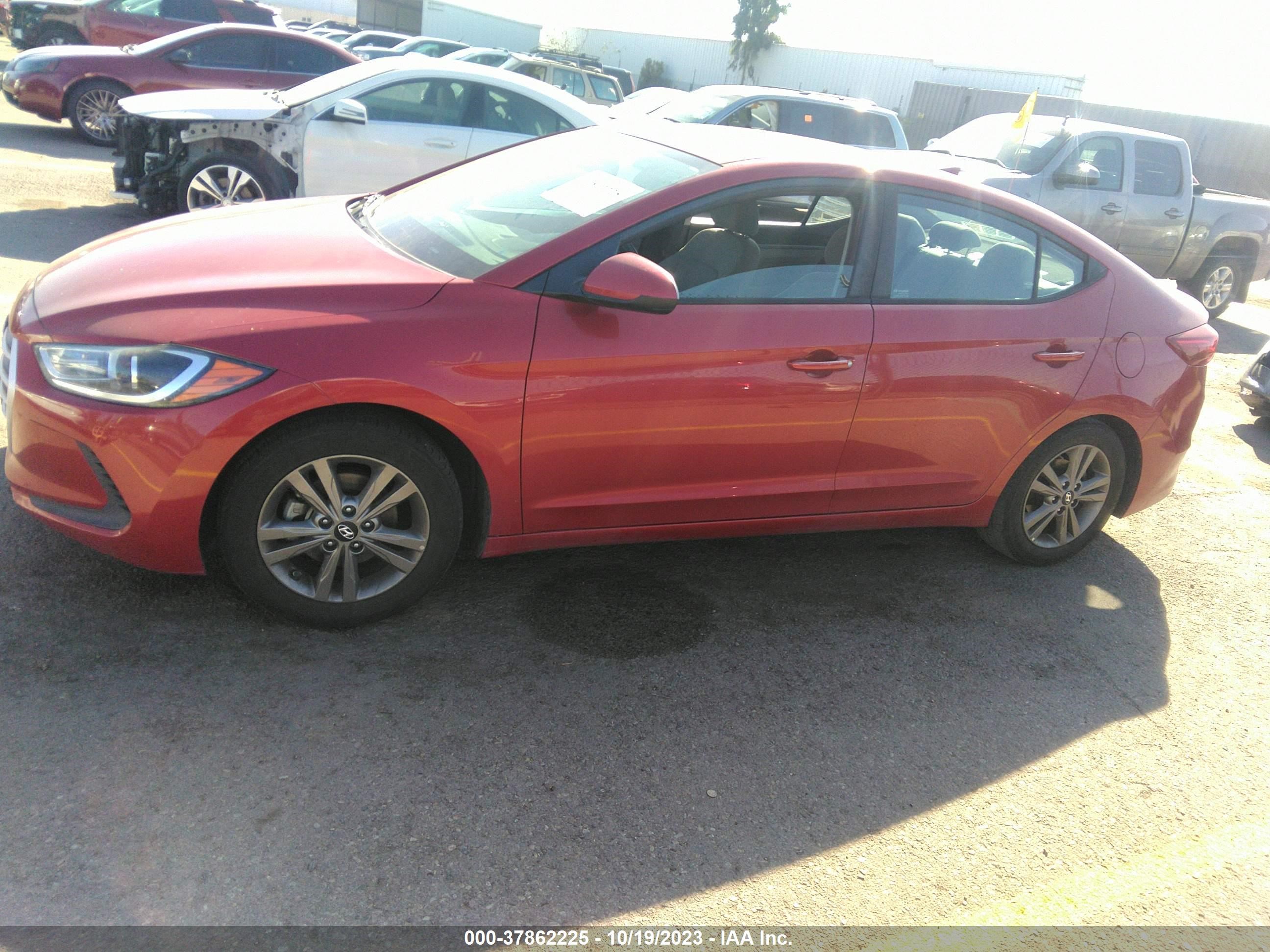 Photo 12 VIN: 5NPD84LF7JH288380 - HYUNDAI ELANTRA 