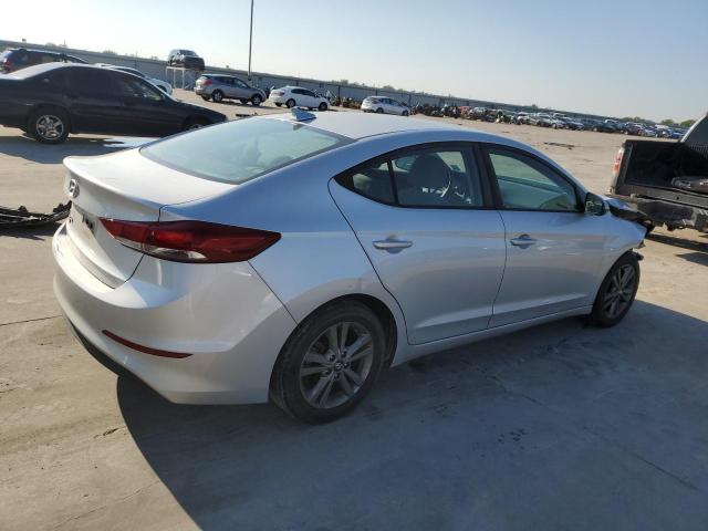 Photo 2 VIN: 5NPD84LF7JH297726 - HYUNDAI ELANTRA SE 