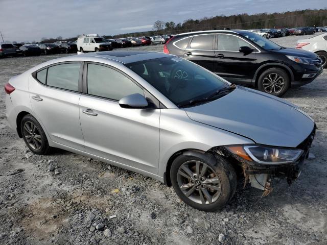 Photo 3 VIN: 5NPD84LF7JH304206 - HYUNDAI ELANTRA SE 