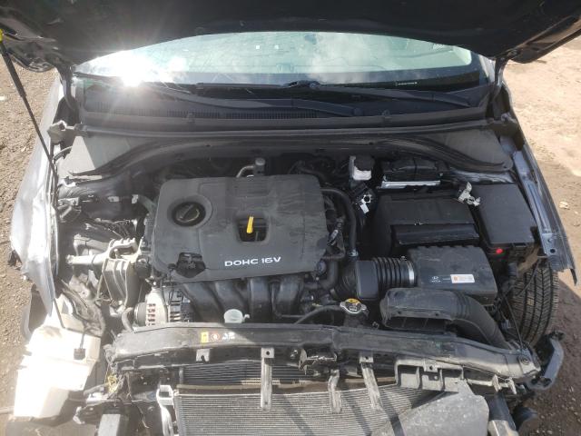 Photo 6 VIN: 5NPD84LF7JH316016 - HYUNDAI ELANTRA SE 