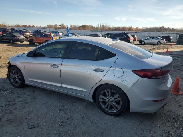 Photo 1 VIN: 5NPD84LF7JH318302 - HYUNDAI ELANTRA SE 