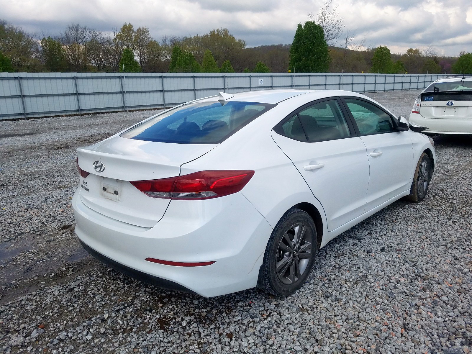 Photo 3 VIN: 5NPD84LF7JH320289 - HYUNDAI ELANTRA 