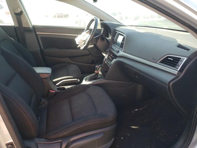 Photo 4 VIN: 5NPD84LF7JH359027 - HYUNDAI ELANTRA 